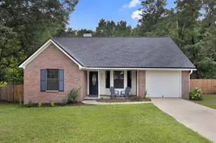313 Ashley Dr, Crestview, FL 32536 - Photo 1