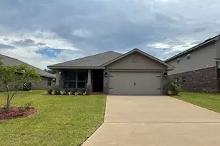 158 Ridgeway Cir, Crestview, FL 32536 - Photo 1
