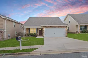 495 Eisenhower Dr, Crestview, FL 32539 - Photo 1