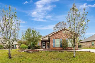 3559 Autumn Woods Dr, Crestview, FL 32539 - Photo 1