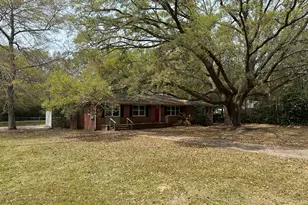 6425 Aspen Ave, Milton, FL 32570 - Photo 1