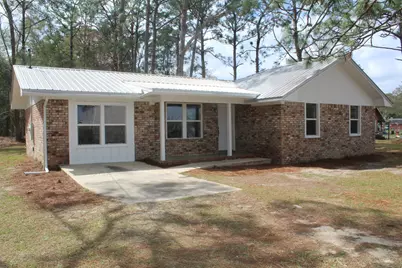 160 Sue Lane, Defuniak Springs, FL 32435 - Photo 1