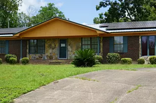 891 Dorsey Ave, Defuniak Springs, FL 32435 - Photo 1