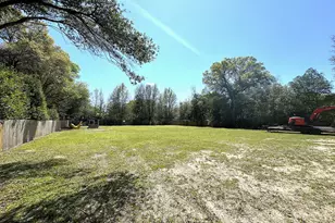 2932 McCarty Ave, Crestview, FL 32536 - Photo 1