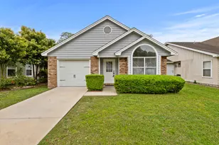 3004 Yorktown Cir, Fort Walton Beach, FL 32547 - Photo 1