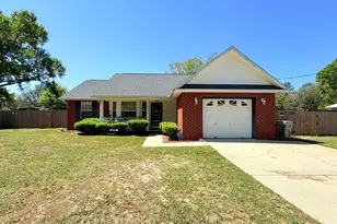 6624 Imperial Dr, Milton, FL 32570 - Photo 1