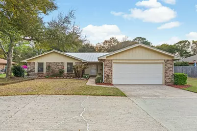 4 Lake Lorraine Circle, Shalimar, FL 32579 - Photo 1