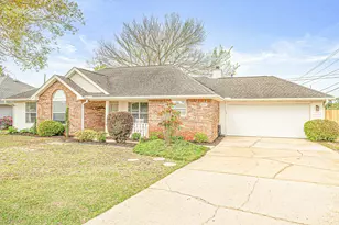 2097 Bella Breeze Ct, Navarre, FL 32566 - Photo 1