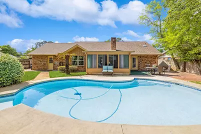 14 Lakewood Street, Mary Esther, FL 32569 - Photo 1