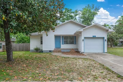 277 Okaloosa Avenue, Valparaiso, FL 32580 - Photo 1
