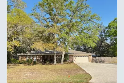 221 Olde Post Road, Niceville, FL 32578 - Photo 1