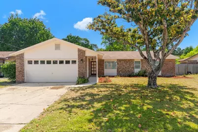 725 Dubois Drive, Fort Walton Beach, FL 32547 - Photo 1