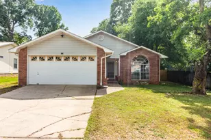 960 Valley Rd, Crestview, FL 32539 - Photo 1