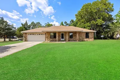 612 Moss Drive, Crestview, FL 32536 - Photo 1