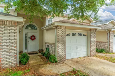 529 Taylor Circle, Fort Walton Beach, FL 32547 - Photo 1