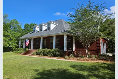 944 Lake Drive, Niceville, FL 32578 - Photo 1