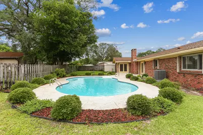 4 Earl's Court, Fort Walton Beach, FL 32547 - Photo 1