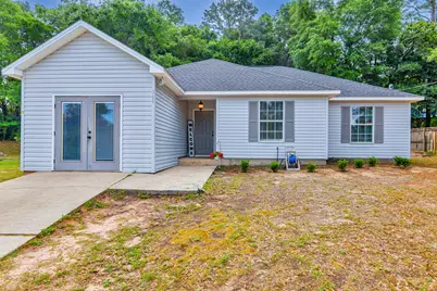 308 Lakeview Drive, Crestview, FL 32536 - Photo 1