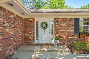 37 James Dr, Shalimar, FL 32579 - Photo 1