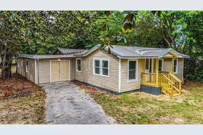 714 E Williams Avenue E, Crestview, FL 32539 - Photo 1