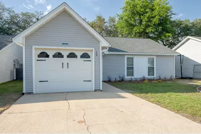 136 Midland Court, Niceville, FL 32578 - Photo 1