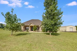 1725 Vinson Ray Rd, Baker, FL 32531 - Photo 1