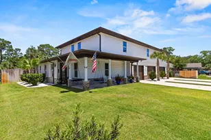 217 NE California Dr NE, Fort Walton Beach, FL 32548 - Photo 1