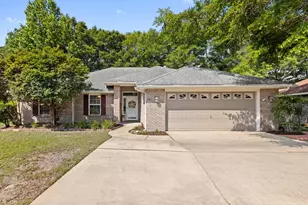 207 Evergreen Ave, Niceville, FL 32578 - Photo 1