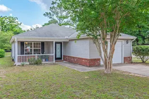 154 Patch Ave, Crestview, FL 32539 - Photo 1