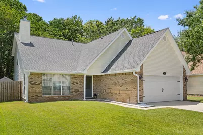 335 Brookwood Boulevard, Mary Esther, FL 32569 - Photo 1