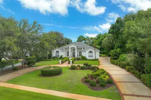 129 W Country Club Dr W, Destin, FL 32541 - Photo 1