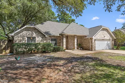 64 Hampton Circle, Niceville, FL 32578 - Photo 1