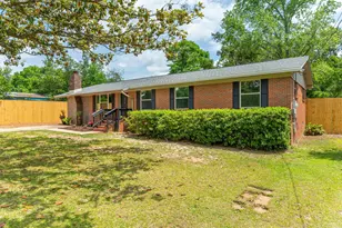 699 Ridge Lake Rd, Crestview, FL 32536 - Photo 1