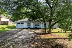 126 Claire Dr, Crestview, FL 32536 - Photo 1