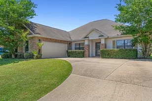 3263 Chapelwood Dr, Crestview, FL 32539 - Photo 1