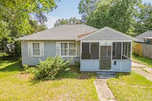 125 SE Kalash Road SE, Pensacola, FL 32507 - Photo 1