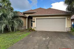 2071 Fountainview Dr, Navarre, FL 32566 - Photo 1