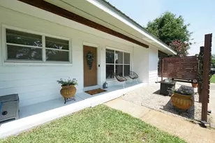 52 NE Iowa Dr NE, Fort Walton Beach, FL 32548 - Photo 1