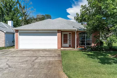 985 Southern Oaks Court, Fort Walton Beach, FL 32547 - Photo 1