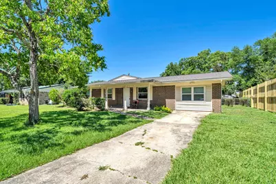 181 Brewer Circle, Mary Esther, FL 32569 - Photo 1