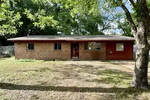 560 Purl Adams Ave, Crestview, FL 32539 - Photo 1