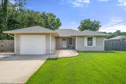 312 Oakdale Avenue, Mary Esther, FL 32569 - Photo 1