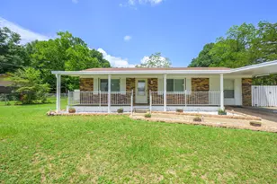 632 Long Dr, Crestview, FL 32539 - Photo 1