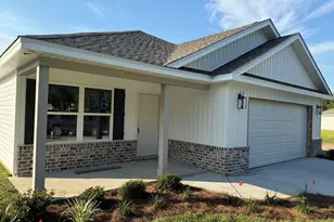 178 Pfitzer Ct, Defuniak Springs, FL 32433 - Photo 1