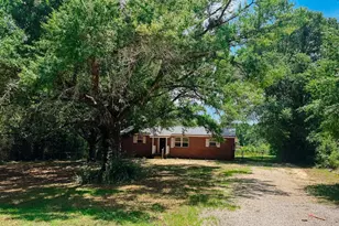 5148 Cavalier Dr, Crestview, FL 32539 - Photo 1