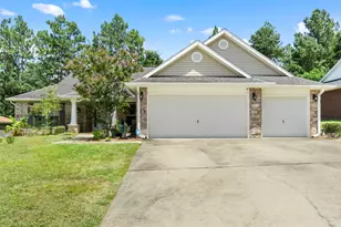 3018 Crown Creek Cir, Crestview, FL 32539 - Photo 1