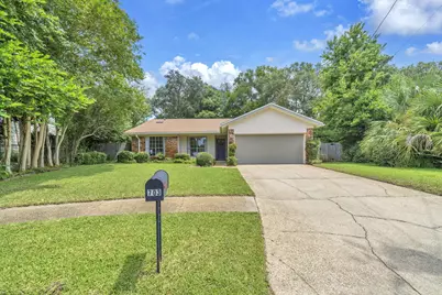 703 Osage Drive, Fort Walton Beach, FL 32547 - Photo 1
