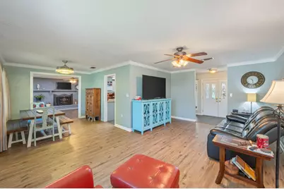 10 Lake Lorraine Circle, Shalimar, FL 32579 - Photo 1