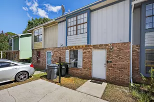 414 N Sea Ln N, Fort Walton Beach, FL 32548 - Photo 1