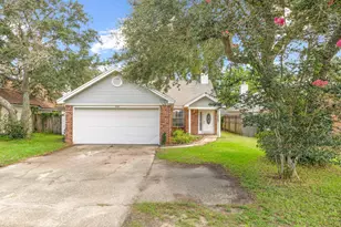 208 Bob Sikes Blvd, Fort Walton Beach, FL 32547 - Photo 1